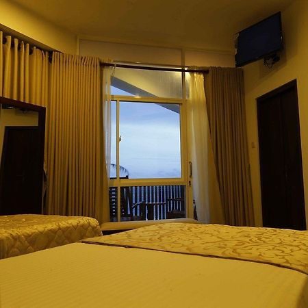 Rock Fort Beach Resort Unawatuna Esterno foto