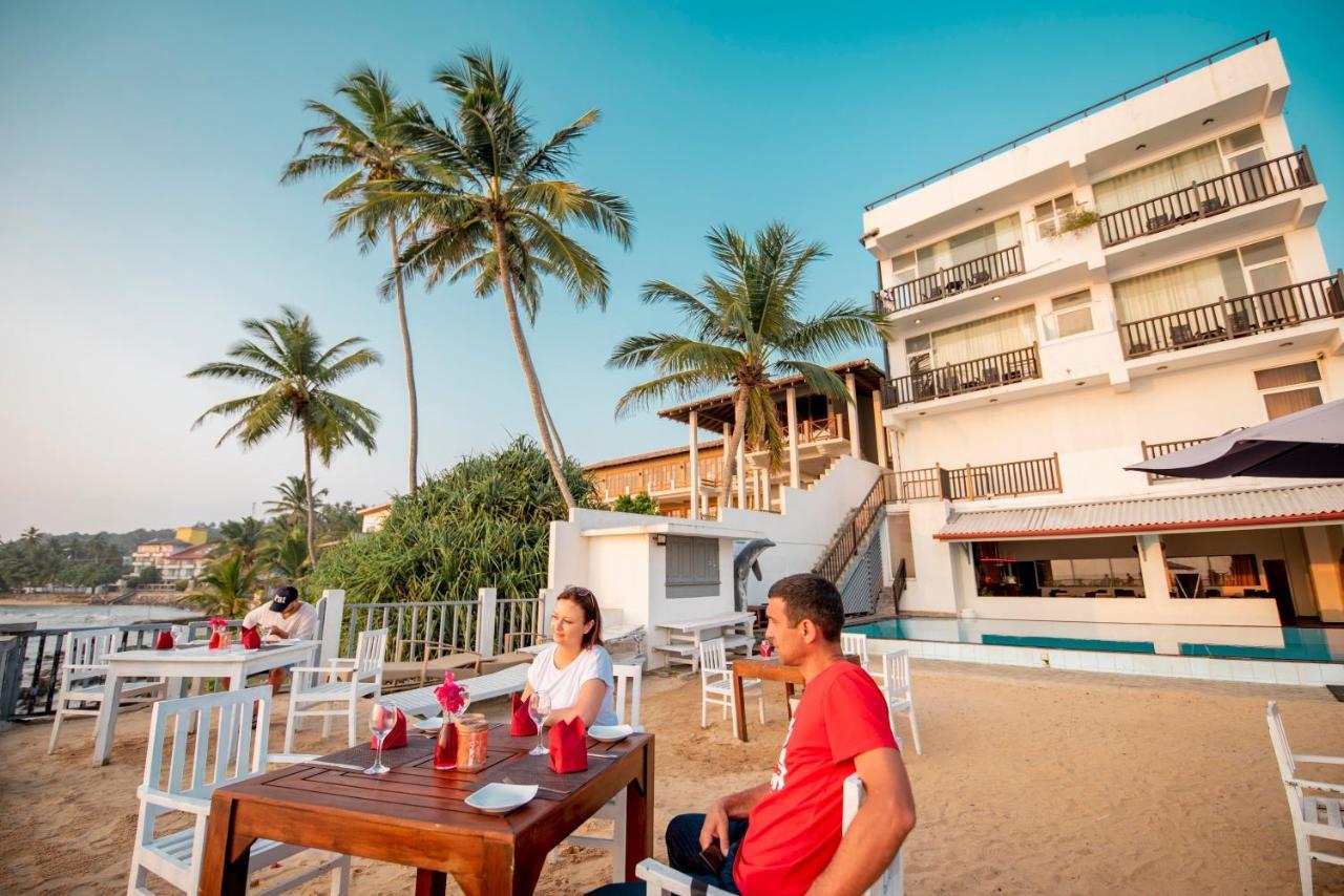 Rock Fort Beach Resort Unawatuna Esterno foto