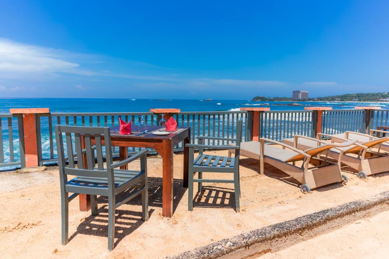 Rock Fort Beach Resort Unawatuna Esterno foto
