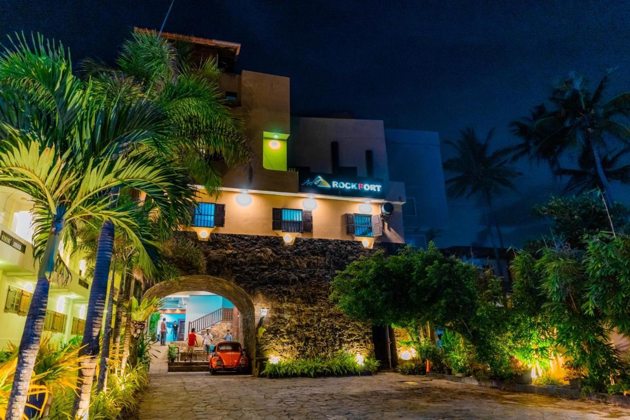 Rock Fort Beach Resort Unawatuna Esterno foto